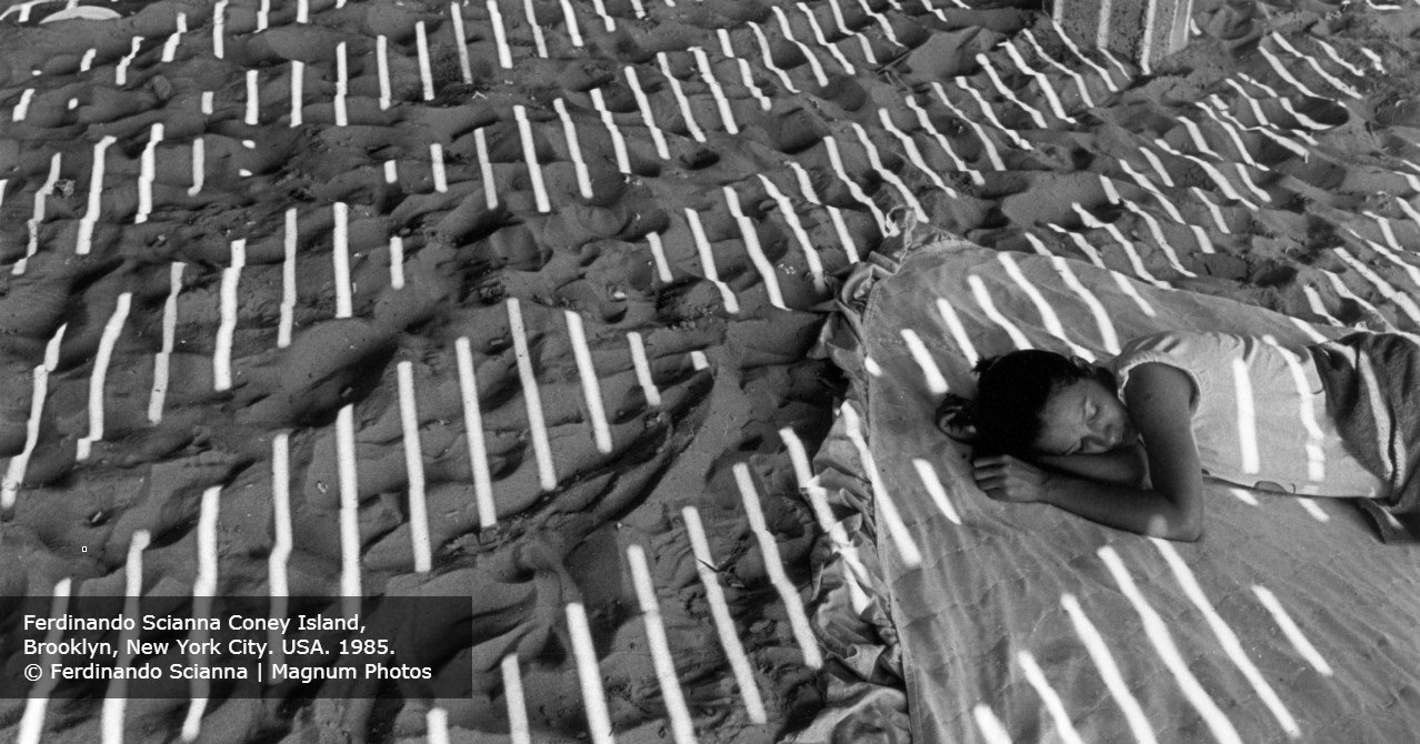 Ferdinando Scianna Coney Island, Brooklyn, New York City. USA. 1985. © Ferdinando Scianna | Magnum Photos